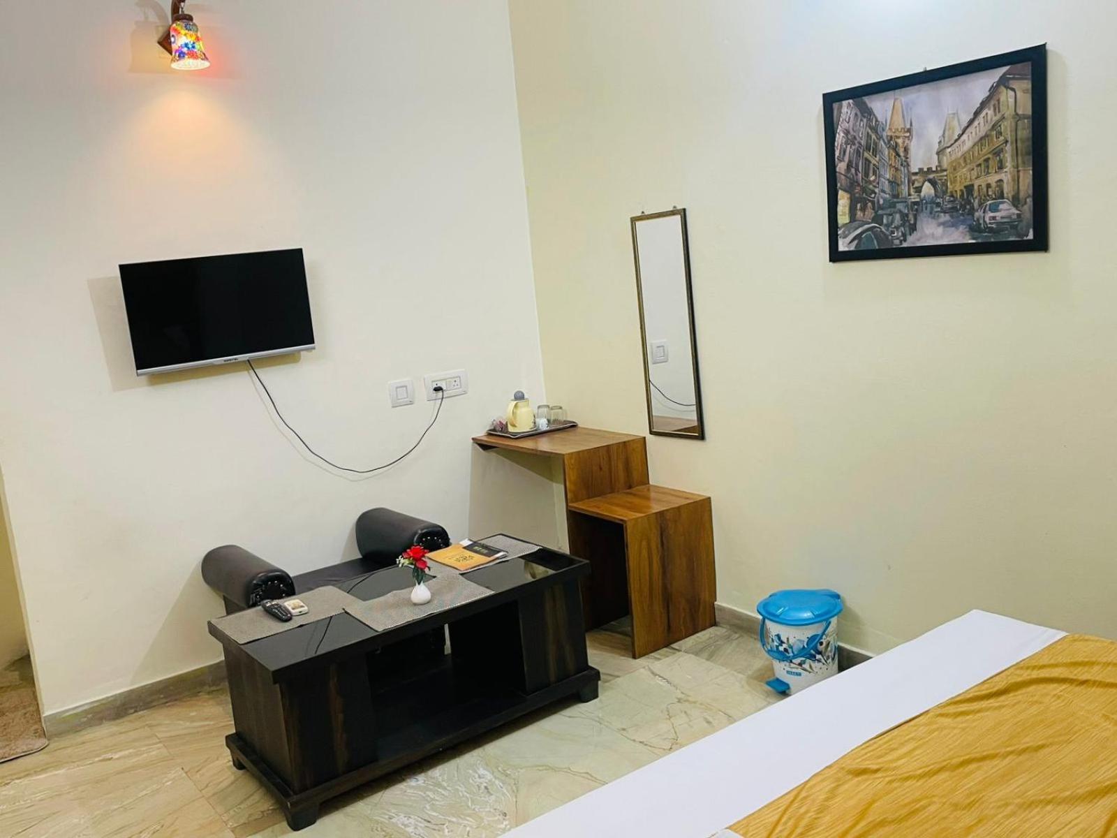 Shankar Vilaas -A Boutique Stay Forigners Choice Near Ghats And Temples 瓦拉纳西 外观 照片