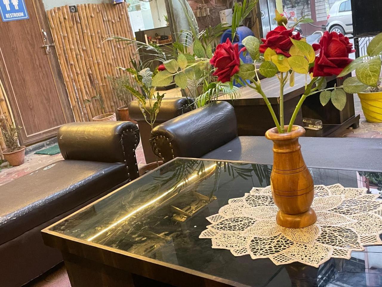 Shankar Vilaas -A Boutique Stay Forigners Choice Near Ghats And Temples 瓦拉纳西 外观 照片